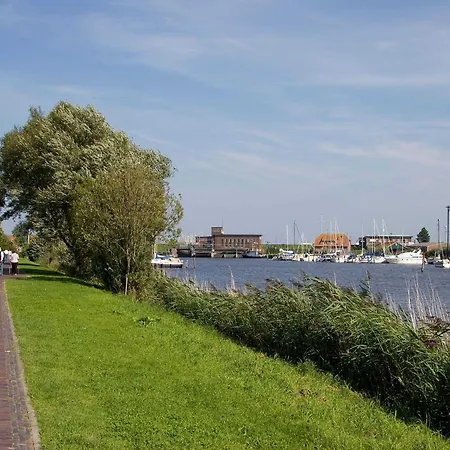 Am Alten Deich Im *